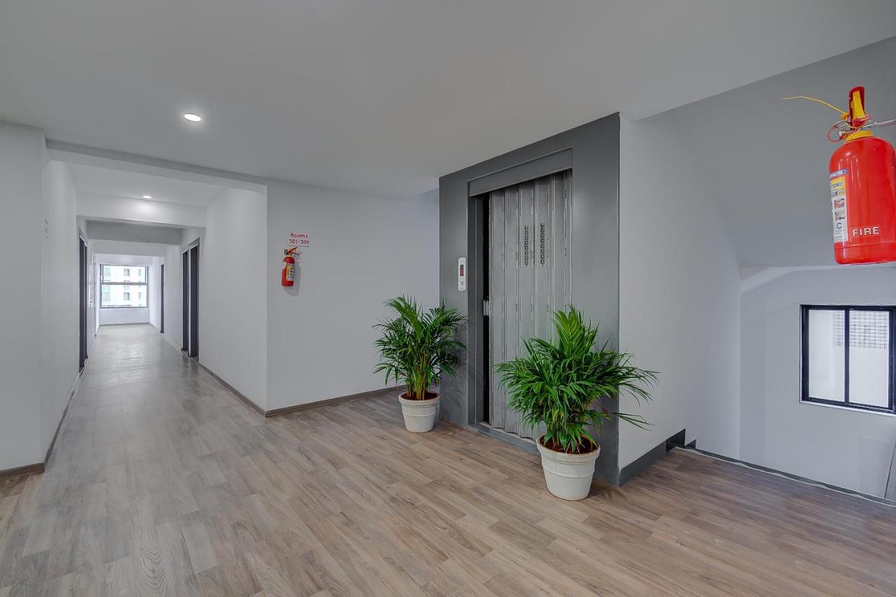 Отель Oyo Townhouse 048 Hadapsar Phursungi Экстерьер фото
