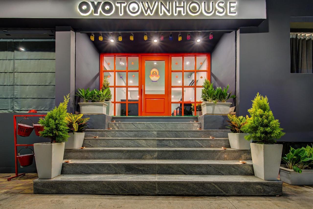 Отель Oyo Townhouse 048 Hadapsar Phursungi Экстерьер фото