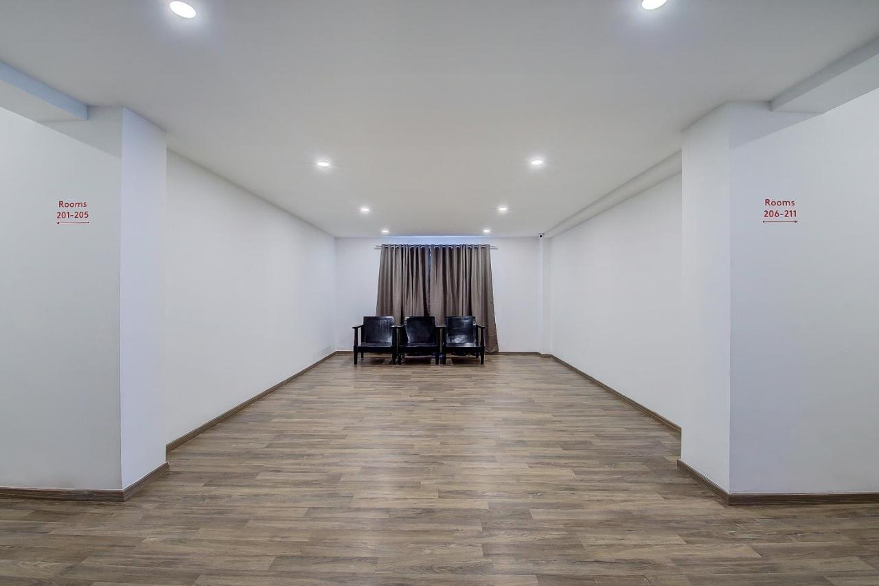 Отель Oyo Townhouse 048 Hadapsar Phursungi Экстерьер фото